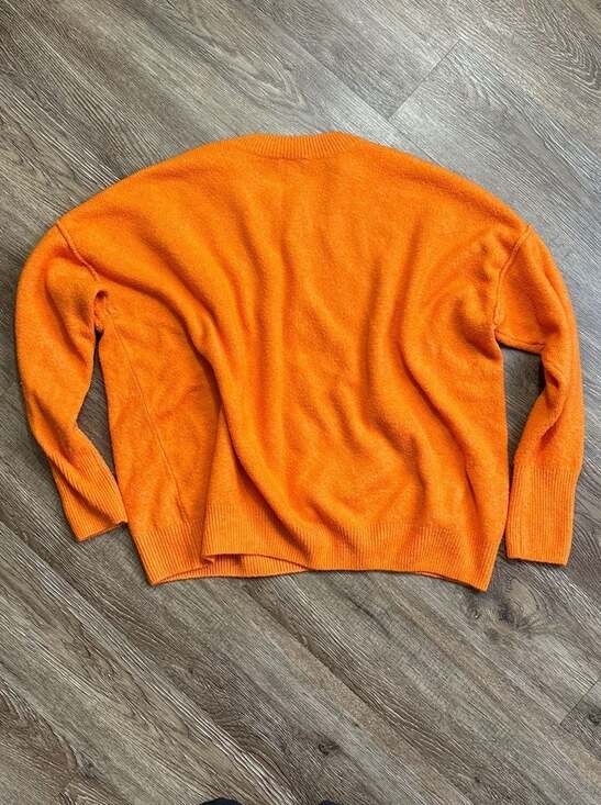Vince Camuto Orange Cheers Graphic Crewneck Sweater - Picture 6 of 6